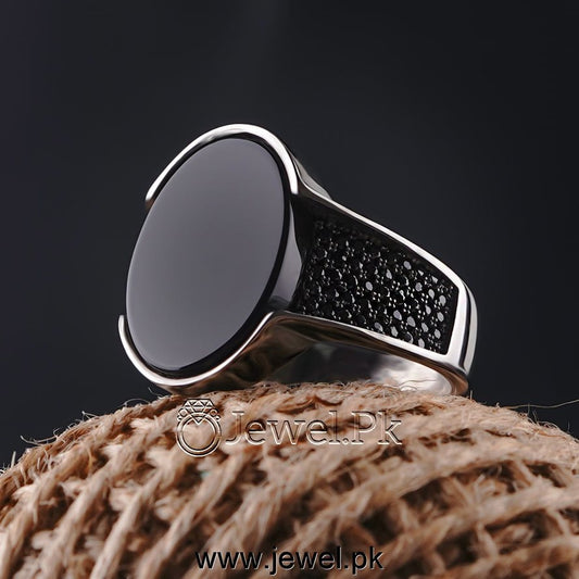 Crystal-Crowned Noir Statement Ring